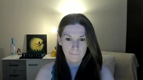 Snapshot of gretamiln chatting on April 21, 8:23 pm Greta online show from April 21, 8:23 pm