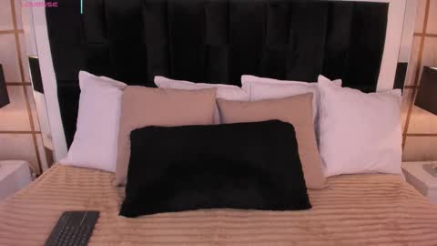 Greta Velvet  online show from December 17, 7:42 pm