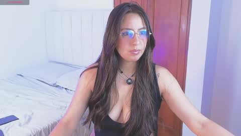 Jenny online show from June 4, 2:23 pm