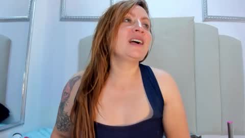 Snapshot of grettel_ramiirez chatting on September 25, 8:40 am Marcela online show from September 25, 8:40 am