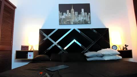 Snapshot of grey_noa22 chatting on April 12, 3:00 am Benjamin online show from April 12, 3:00 am