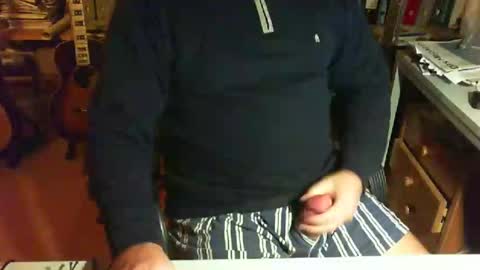 greyhounddog online show from January 11, 8:43 pm