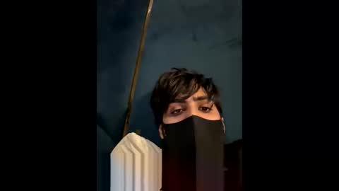 Snapshot of greymen2020 chatting on December 1, 9:09 pm greymen2020 online show from December 1, 9:09 pm