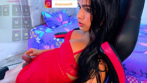 greys02 online show from April 9, 1:16 pm