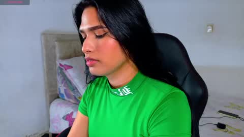 greys02 online show from April 21, 8:23 pm