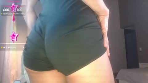 Greyslopez online show from February 13, 10:43 pm