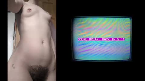 Snapshot of grimy_girlie chatting on May 17, 3:37 am grimygirlie online show from May 17, 3:37 am