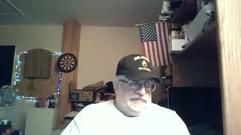 Snapshot of gripthisniceandhard001 chatting on December 21, 11:34 pm gripthisniceandhard001 online show from December 21, 11:34 pm