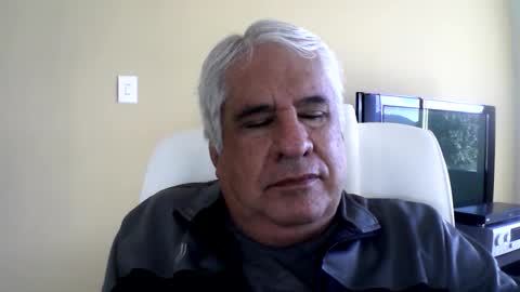 Snapshot of grisa01 chatting on June 5, 12:44 pm grisa01 online show from June 5, 12:44 pm