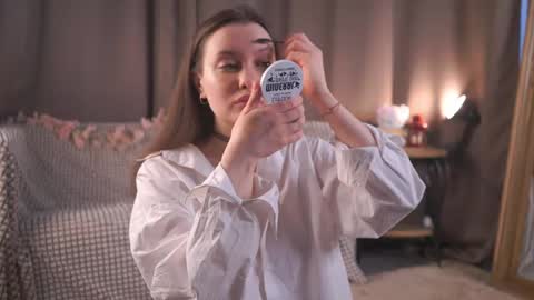 Gwen online show from April 22, 6:05 am