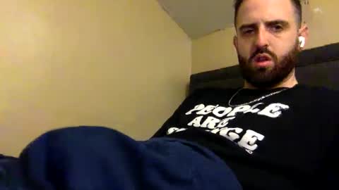 Snapshot of grobs123 chatting on December 5, 12:30 am grobs123 online show from December 5, 12:30 am