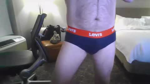 Snapshot of growerandrunner chatting on December 5, 1:03 am growerandrunner online show from December 5, 1:03 am