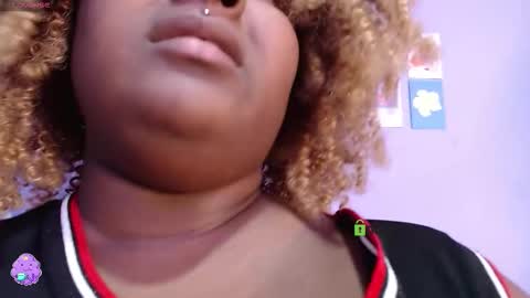 Grumosa velvet   online show from October 3, 4:09 am