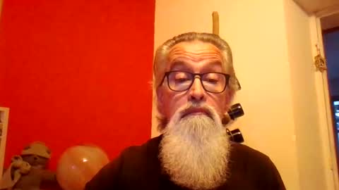 Snapshot of grybear60 chatting on January 9, 7:21 am Grybear online show from January 9, 7:21 am