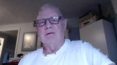 Horny Daddy online show from April 18, 11:36 am