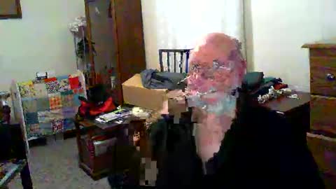 Snapshot of gtnolder60 chatting on November 9, 12:14 pm Gary online show from November 9, 12:14 pm