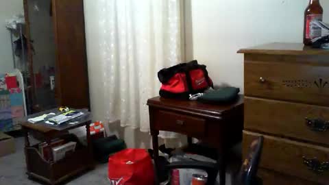 Snapshot of gtnolder60 chatting on November 29, 11:57 am Gary online show from November 29, 11:57 am