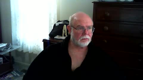 Gary online show from April 18, 1:04 pm