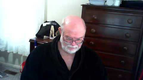 Gary online show from April 26, 11:52 am