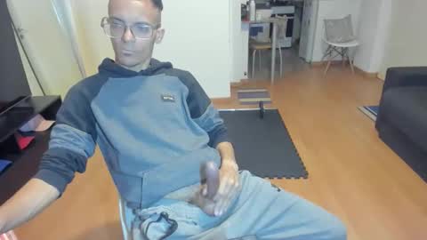 guachin_new online show from September 10, 3:39 am