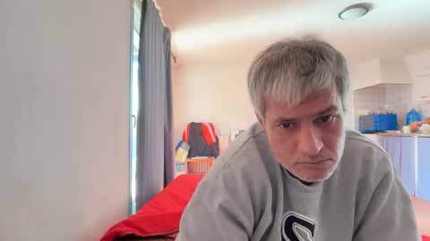 Snapshot of guardiannif_ chatting on January 12, 2:22 pm guardiannif_ online show from January 12, 2:22 pm