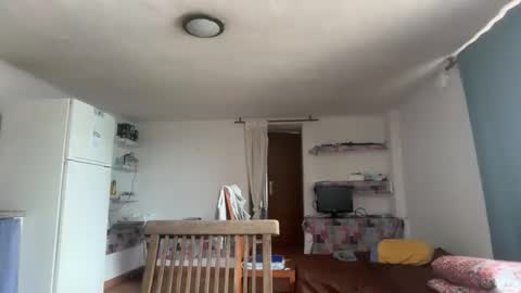 Snapshot of guardiannif_ chatting on February 7, 1:04 pm guardiannif_ online show from February 7, 1:04 pm