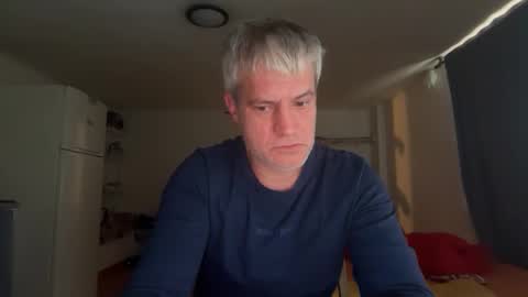 Snapshot of guardiannif_ chatting on February 11, 11:26 am guardiannif_ online show from February 11, 11:26 am