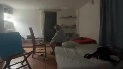 Snapshot of guardiannif_ chatting on February 19, 12:50 am guardiannif_ online show from February 19, 12:50 am