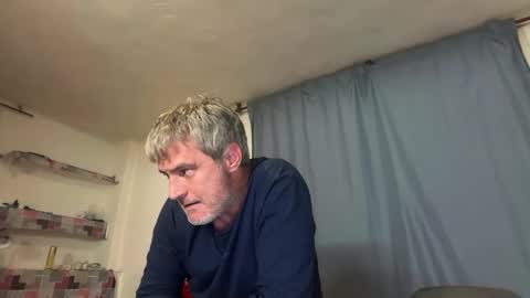 Snapshot of guardiannif_ chatting on March 8, 10:02 pm guardiannif_ online show from March 8, 10:02 pm