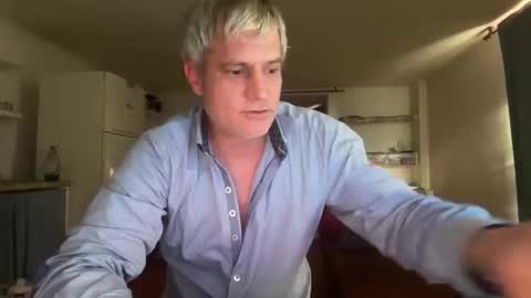 Snapshot of guardiannif_ chatting on March 12, 4:46 pm guardiannif_ online show from March 12, 4:46 pm