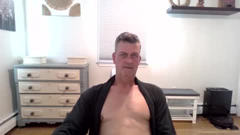 gudguy2025 online show from May 17, 11:50 am