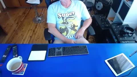 Snapshot of guesswhatigot2 chatting on January 30, 2:49 am guesswhatigot2 online show from January 30, 2:49 am