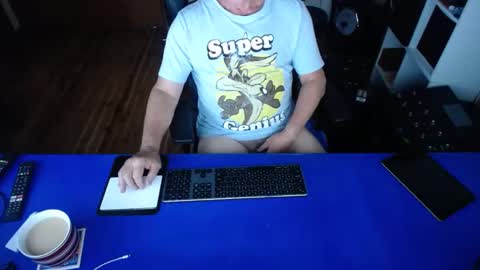 Snapshot of guesswhatigot2 chatting on February 18, 9:21 am guesswhatigot2 online show from February 18, 9:21 am