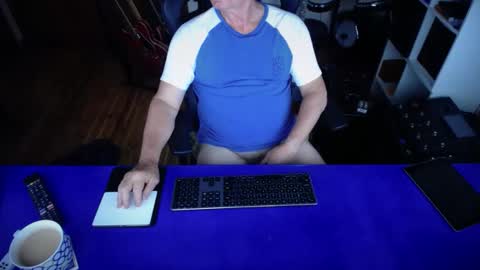 Snapshot of guesswhatigot2 chatting on February 26, 8:48 am guesswhatigot2 online show from February 26, 8:48 am