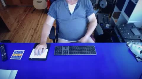 Snapshot of guesswhatigot2 chatting on March 2, 7:21 am guesswhatigot2 online show from March 2, 7:21 am