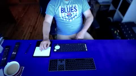 Snapshot of guesswhatigot2 chatting on September 21, 3:41 am guesswhatigot2 online show from September 21, 3:41 am