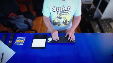 guesswhatigot2 online show from November 12, 8:04 am