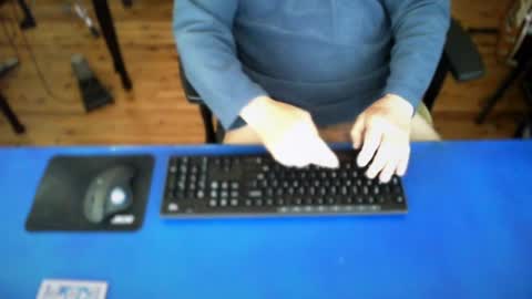 Snapshot of guesswhatigot2 chatting on June 20, 2:14 am guesswhatigot2 online show from June 20, 2:14 am