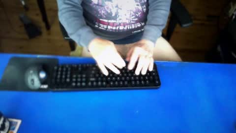 Snapshot of guesswhatigot2 chatting on July 30, 10:58 am guesswhatigot2 online show from July 30, 10:58 am
