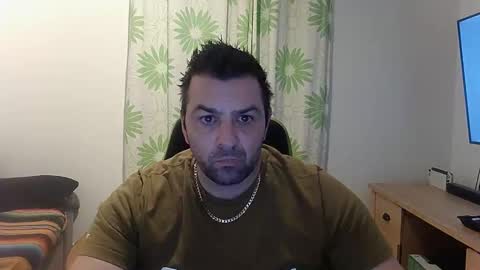 guillaume666286050 online show from January 17, 5:23 am