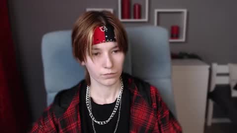 guitarandangell online show from January 5, 5:27 pm