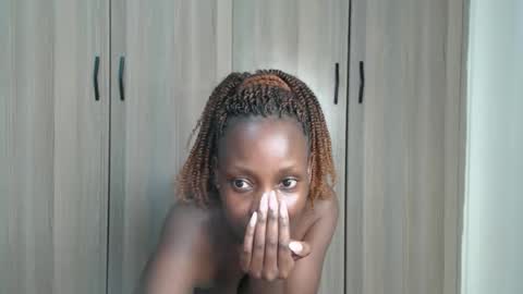 Miss Incredible online show from November 28, 12:46 am