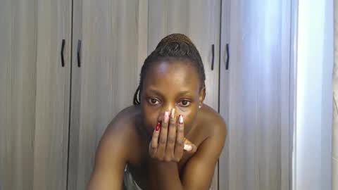 Miss Incredible online show from April 14, 11:05 am