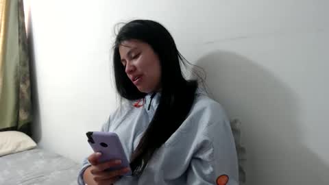 Vane blonde and Hazell black hair online show from November 10, 3:33 pm