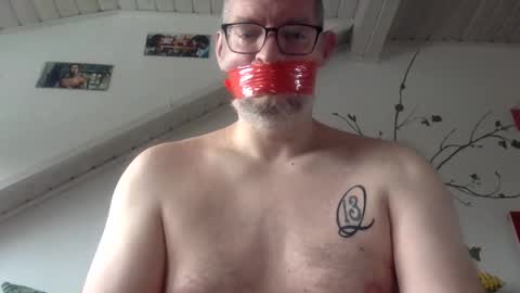 Snapshot of gummicasual chatting on February 14, 12:14 pm gummicasual online show from February 14, 12:14 pm