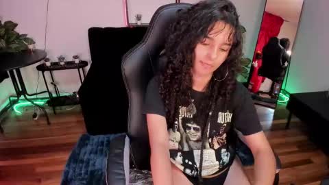 gummo_ online show from February 12, 9:32 pm