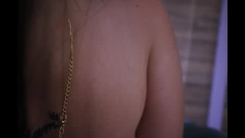 gummyluv online show from December 15, 6:06 am