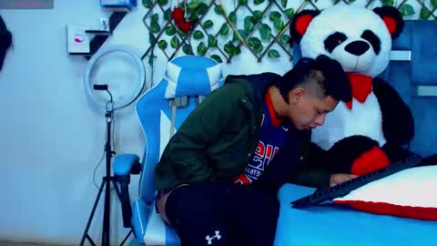 Hakim online show from December 5, 4:03 pm