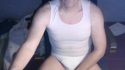 gusanito_enano online show from February 17, 6:25 pm