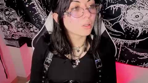 Miss online show from September 27, 1:49 pm